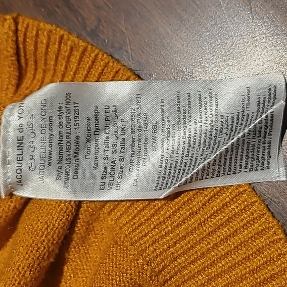 Jacqueline de Yong V-neck Sweater - Picture 4 of 7